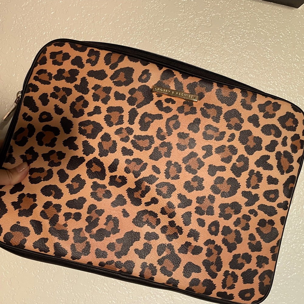 Leopard print laptop case